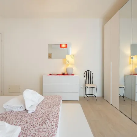 Apartment Charming - Conventino Modern - One-bedroom Flat With Living Area And Garage Near Boboli Florenz