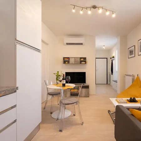 Lejlighed Charming - Conventino Modern - One-bedroom Flat With Living Area And Garage Near Boboli Firenze