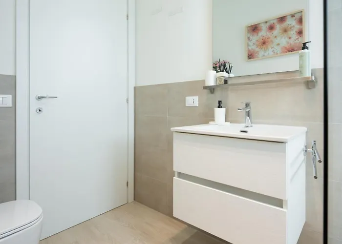 Charming - Conventino Modern - One-bedroom Flat With Living Area And Garage Near Boboli Apartment *