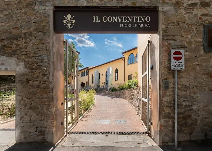 Apartment Charming - Conventino Modern - One-bedroom Flat With Living Area And Garage Near Boboli Florenz