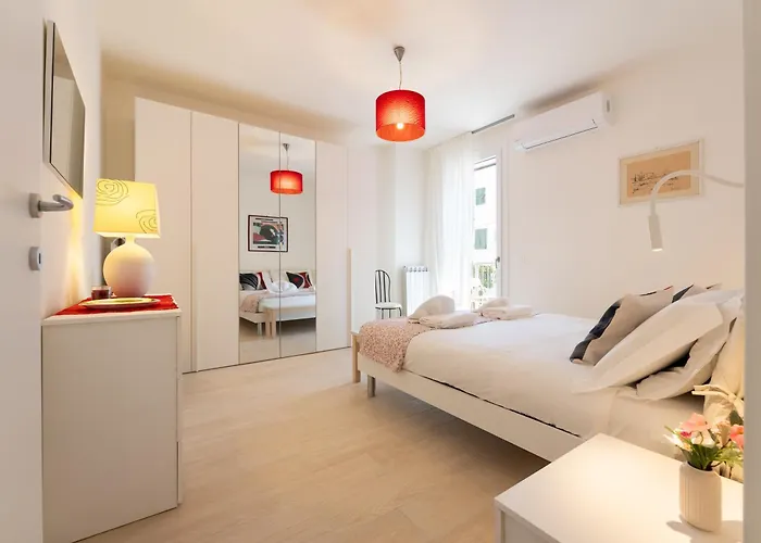 Apartment Charming - Conventino Modern - One-bedroom Flat With Living Area And Garage Near Boboli *