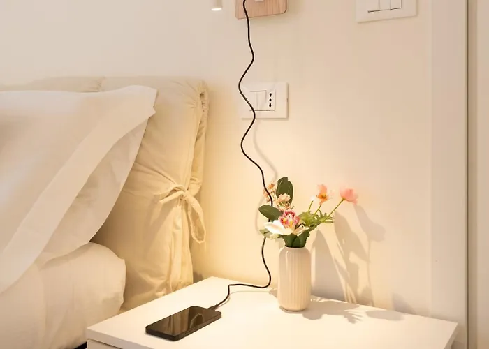 Charming - Conventino Modern - One-bedroom Flat With Living Area And Garage Near Boboli